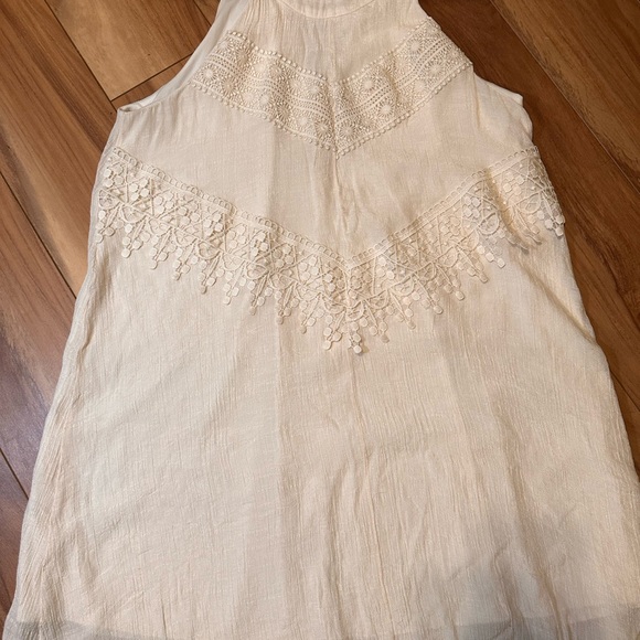 J. Alice Tops - Chic Cream Lace Women's Tank Top